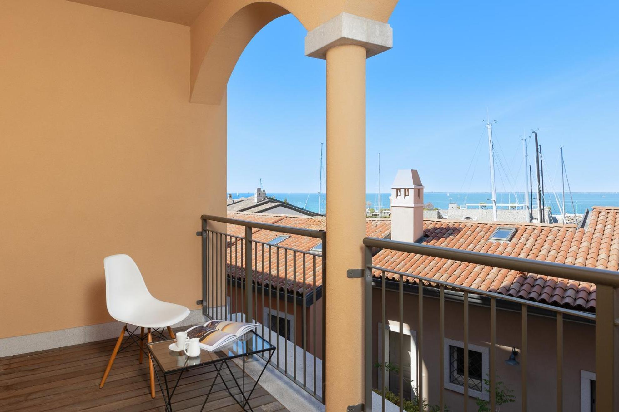 Portopiccolo Apartments Sistiana Ngoại thất bức ảnh