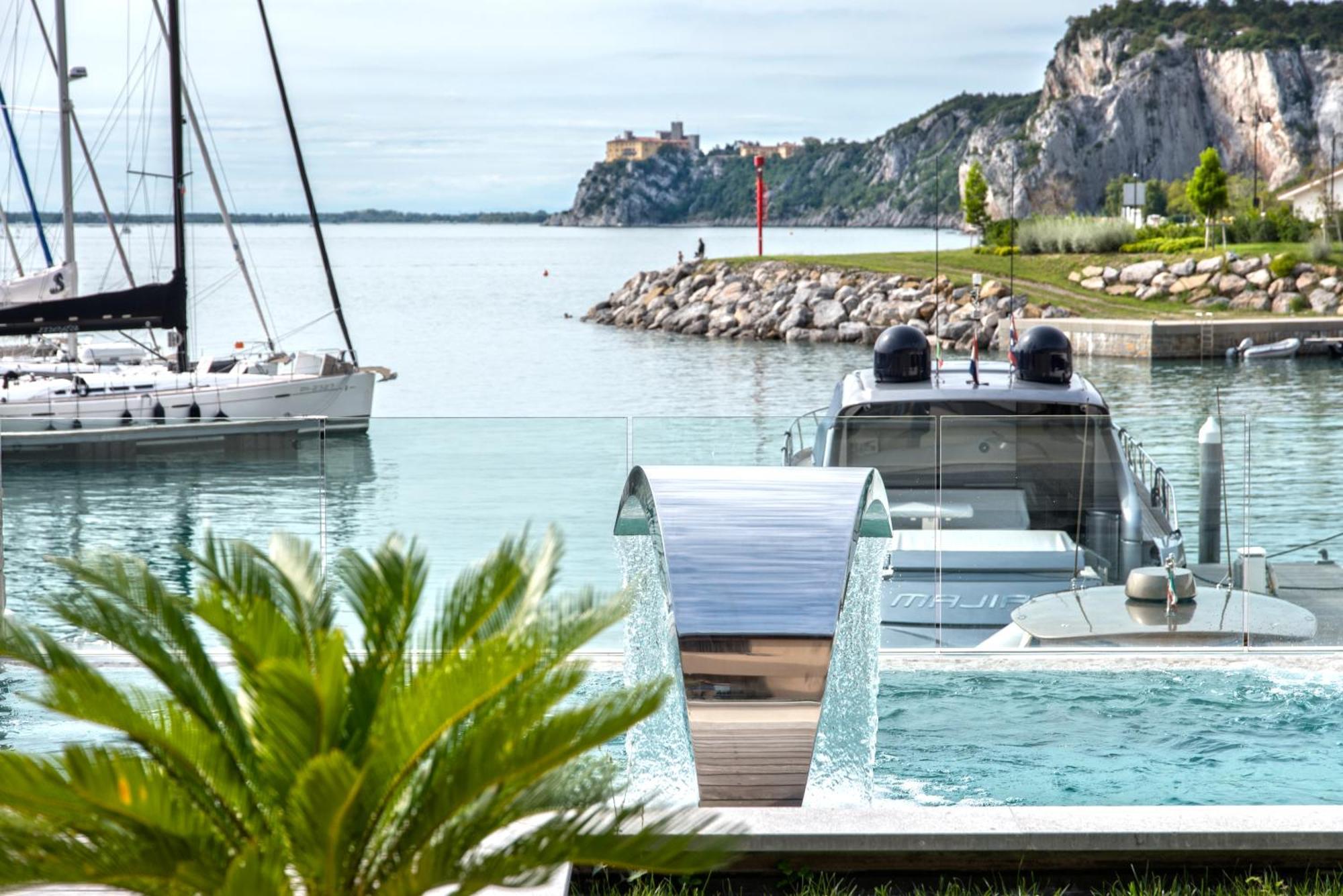 Portopiccolo Apartments Sistiana Ngoại thất bức ảnh